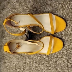 Mustard  high heel